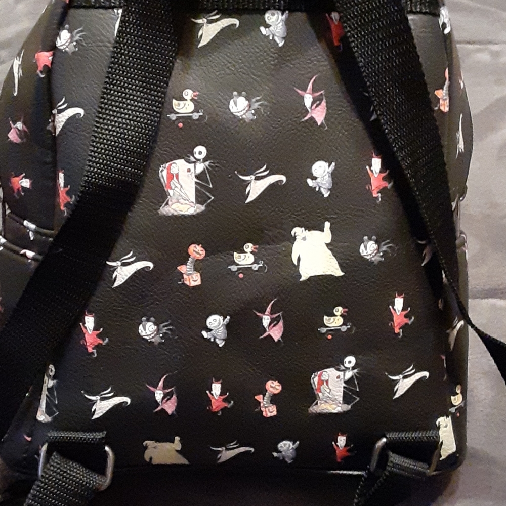 Loungefly Backpack - Picture 5 of 6